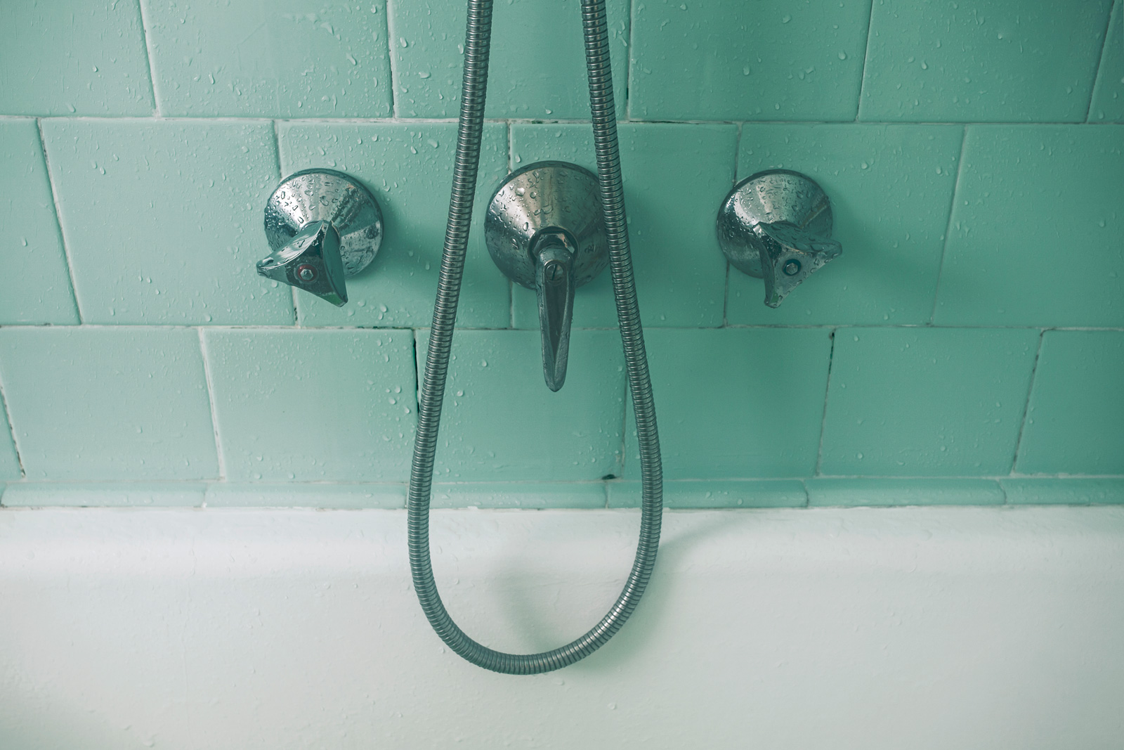 Mold In Shower Room how to get rid of mold in bathroom| best ways to remove mold Mold In Shower Room how to get rid of mold in bathroom| best ways to remove mold