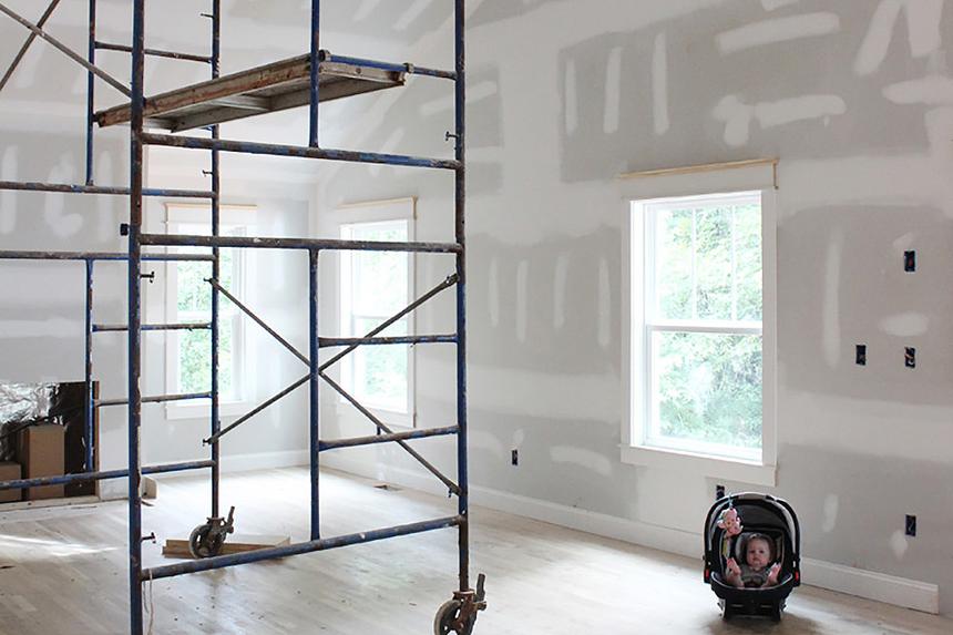 Living room with scaffolding