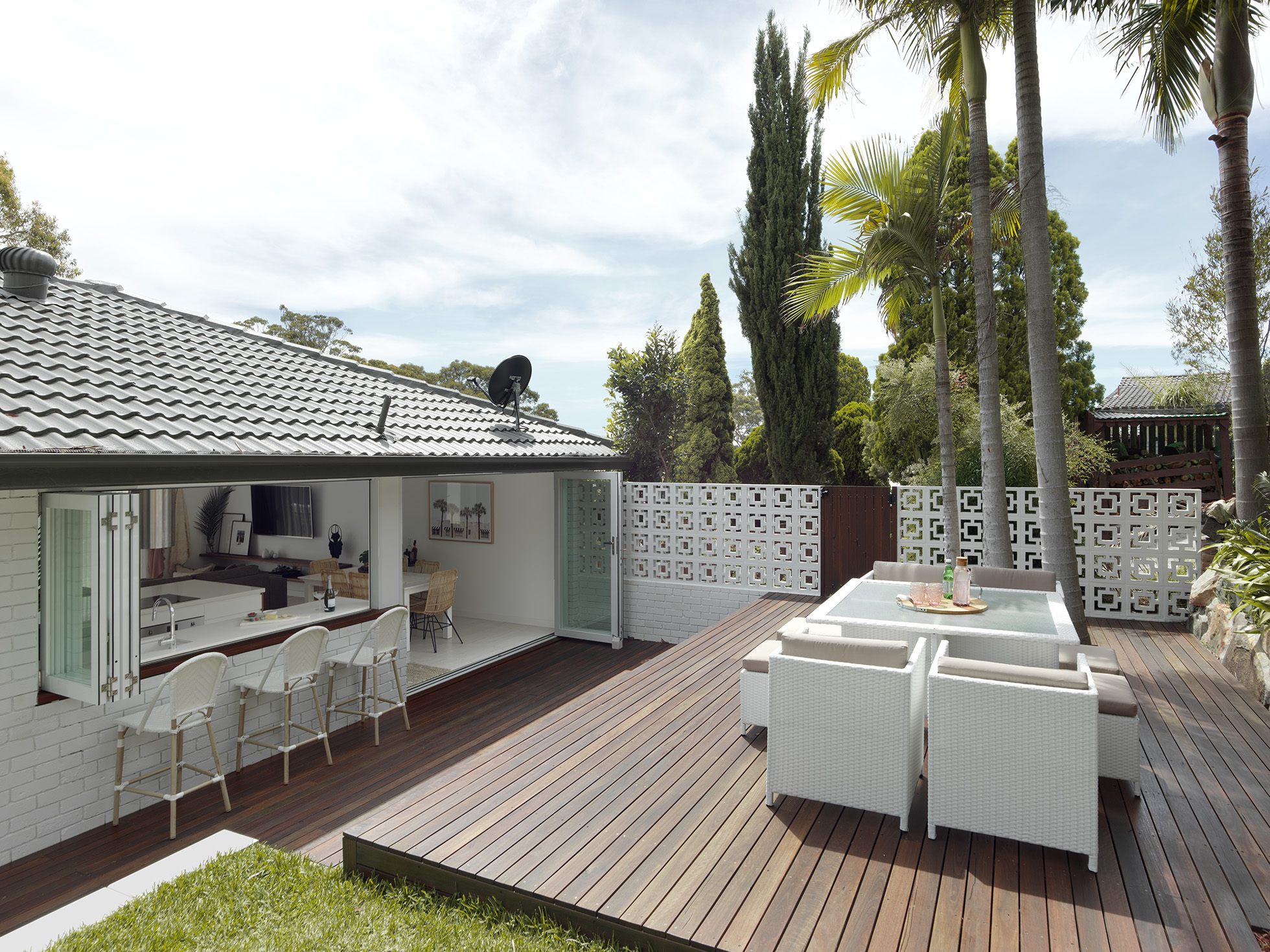 Outdoor Entertaining Space Ideas That Work For Any House HouseLogic